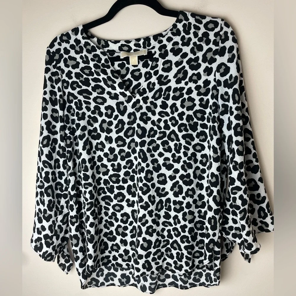 Michael Kors Leopard Animal Print Top Blouse  Women’s Small White Black Gray